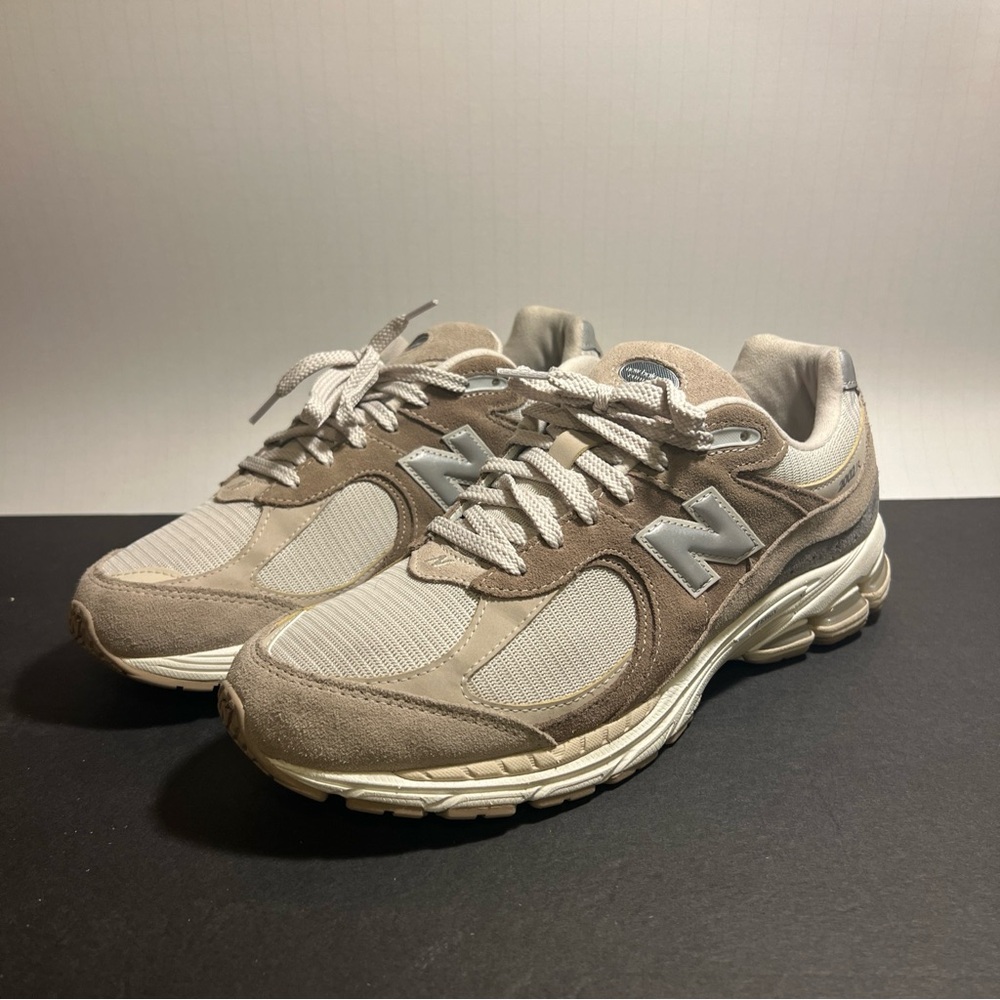 Size 10 - New Balance 2002R Low Driftwood